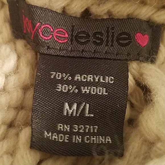 Beige Turtleneck Sweater Shawl - Picture 5 of 5